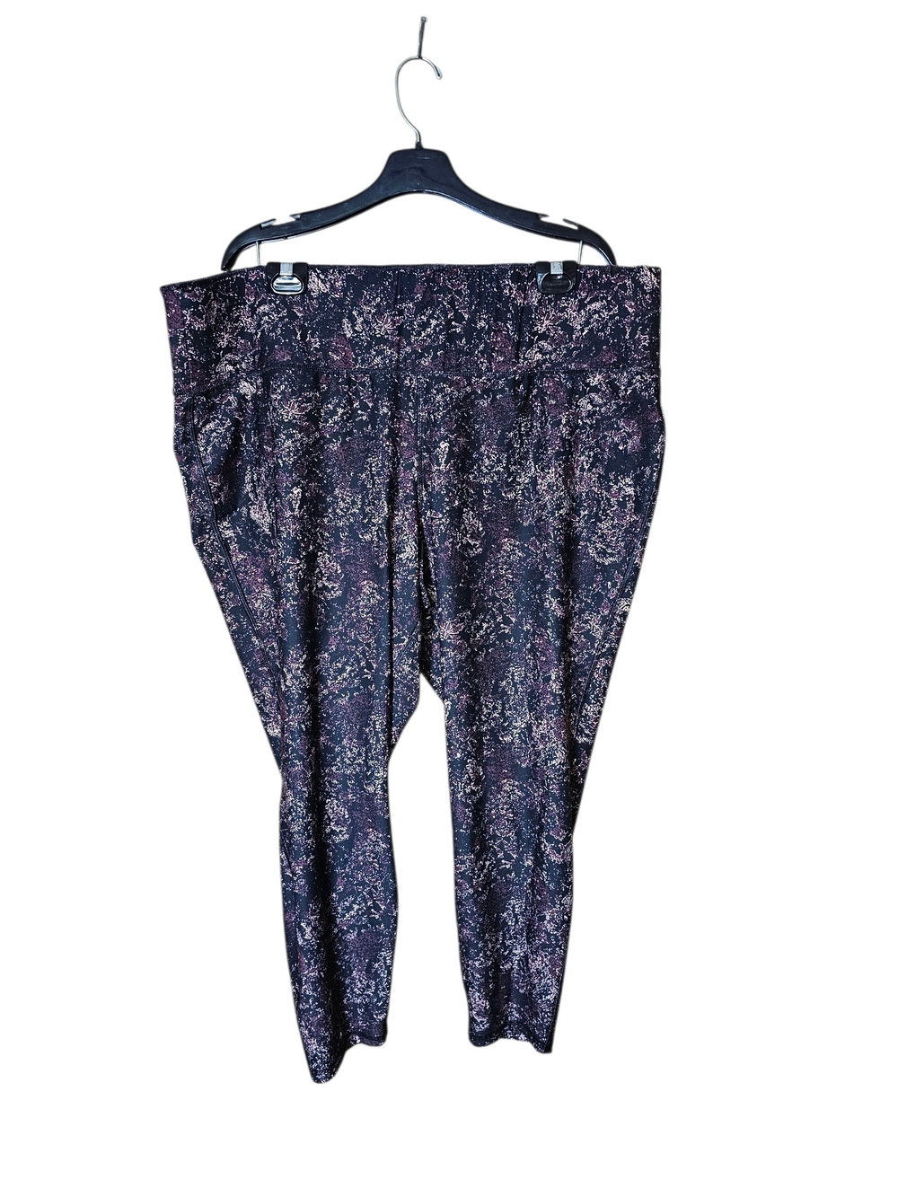 Livi Active Black and Purple Pattern Pull-On Leggings